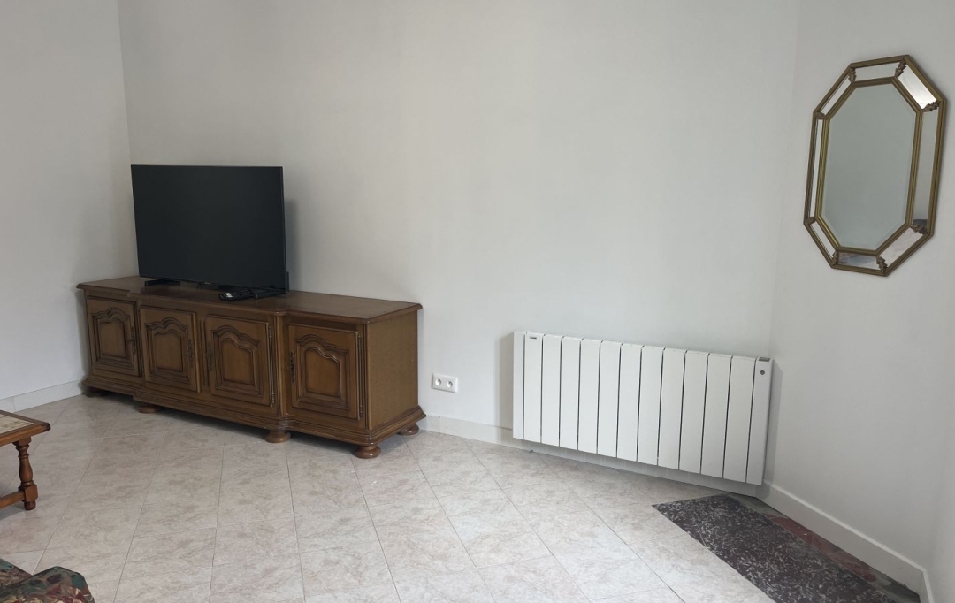 PASSION IMMO : Apartment | CERGY (95000) | 15 m2 | 605 € 